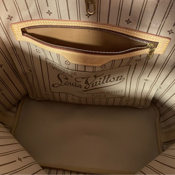 LOUIS VUITTON NEVERFULL MM Monogram Tote. Comes with all authentic documents. - Picture 4 of 8